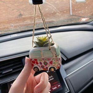 Hippie van car planter